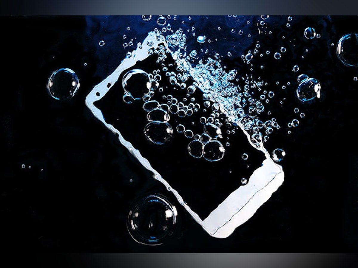 What to do if your phone gets wet?